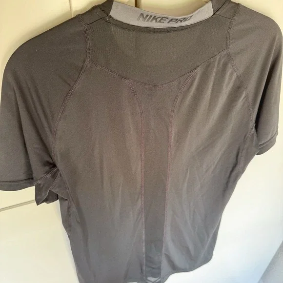 NIKE Pro Dri-Fit LARGE Compression‎ Football Skull Shirt Mens- RARE - Picture 5 of 10